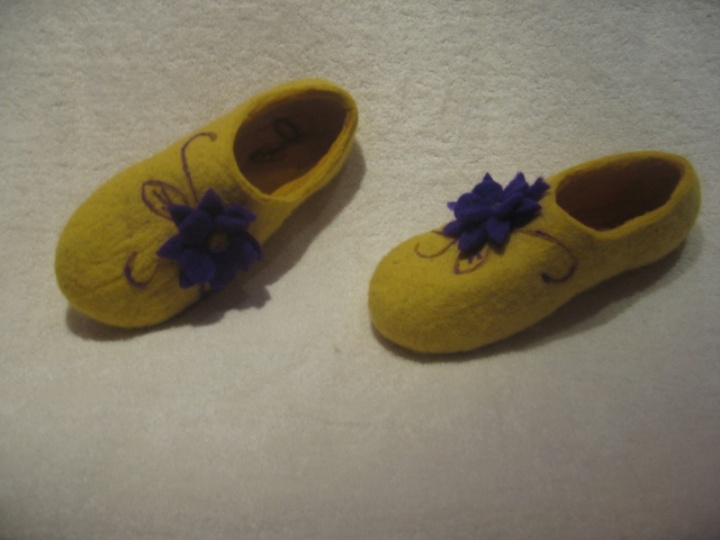 slippers