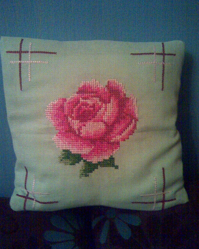 cushion with Rose