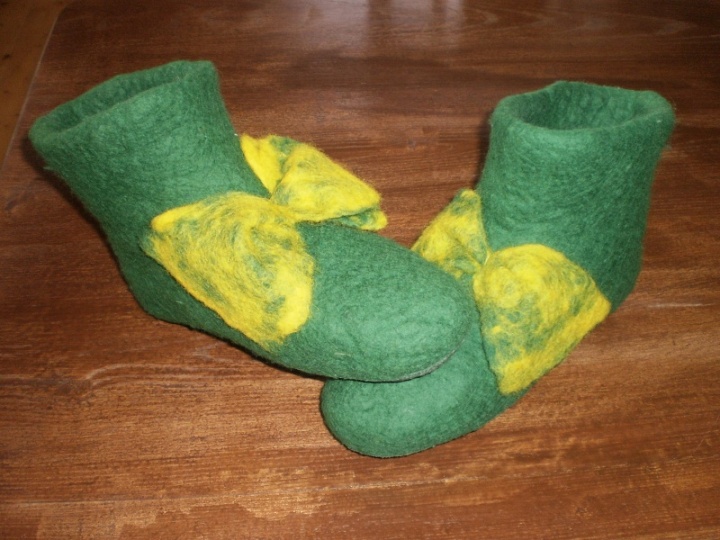 For yellow ribbons