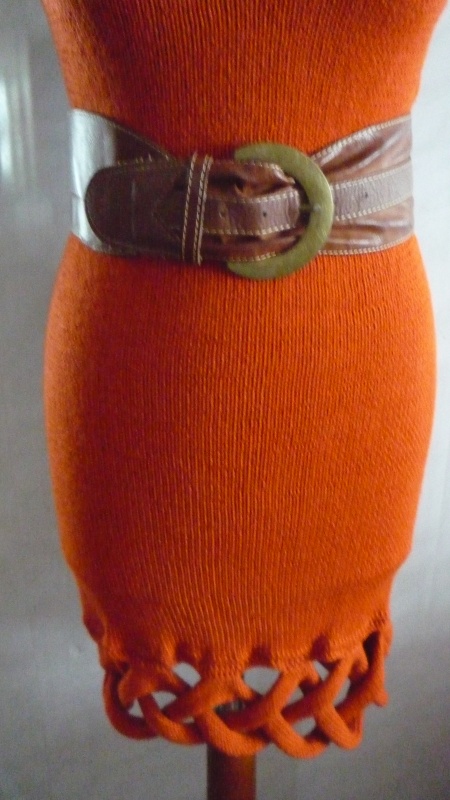 orange dress without sleeves picture no. 2