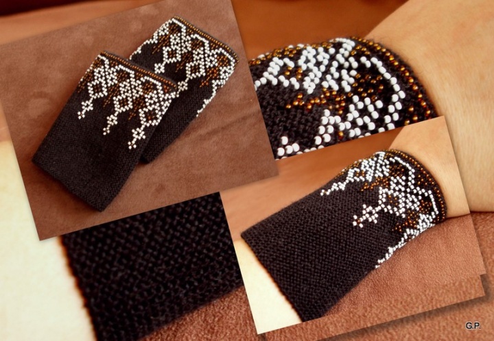 Virgin wool wrist warmers