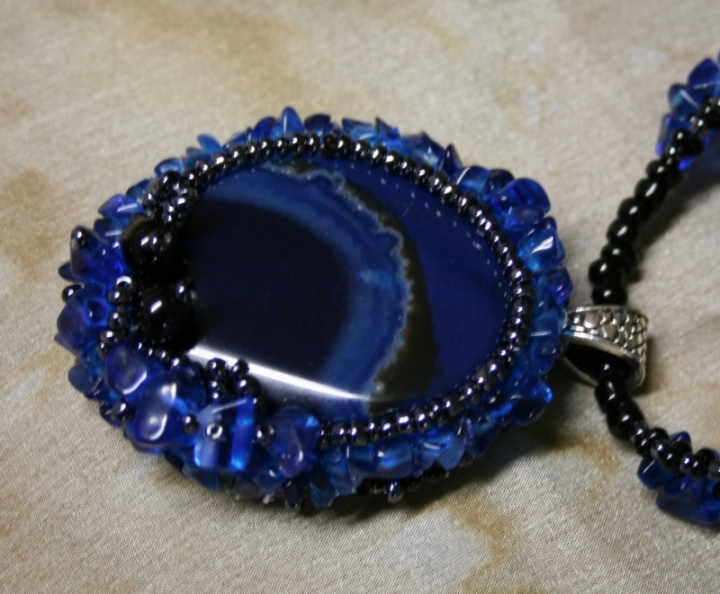 neck pendant " Blue dimple " picture no. 2