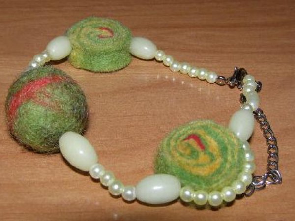 Bracelet - žirniukai - Bracelets