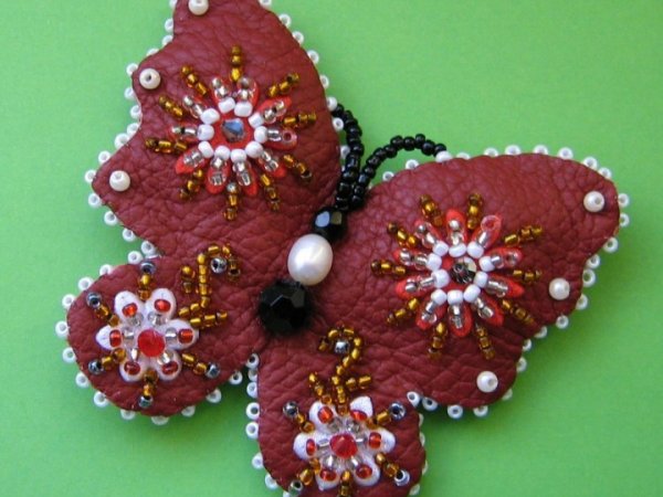 sage-butterfly - Brooches