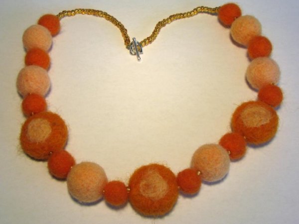 Carrot, short - Necklaces