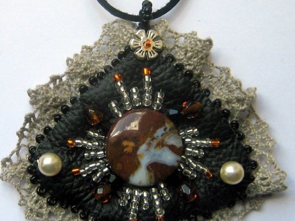 mysterious - Necklace