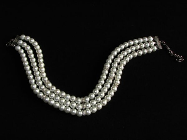 The neck - Necklace