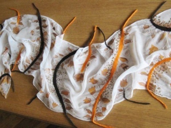 Wayside - Scarves & shawls