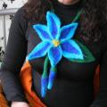 Flower neck (blue) - Necklaces - felting