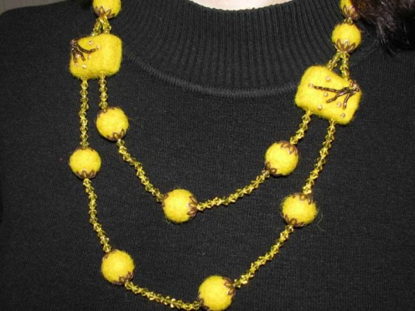 Yellow necklace - Necklaces