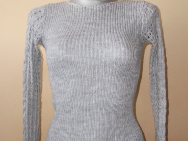 Sweater - Scarves & shawls