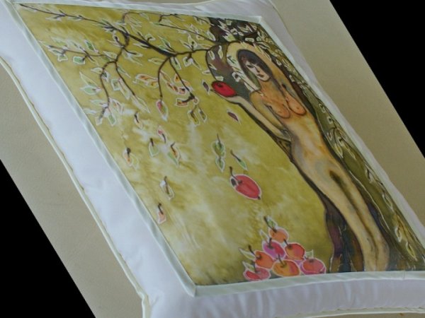 Pillow " Waiting " 2