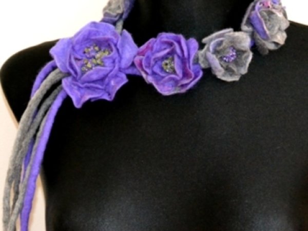 pilka, violetinė... 2