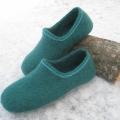 deep green - Shoes & slippers - felting