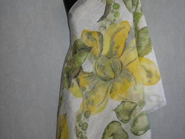 Daisies - Wraps & cloaks