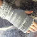 GREY freshness - Wristlets - knitwork