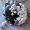 CLASSICS - Brooches - beadwork