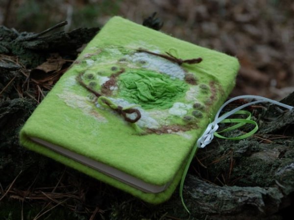 Moss notebook 3