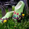 Morning in the village - Shoes & slippers - felting