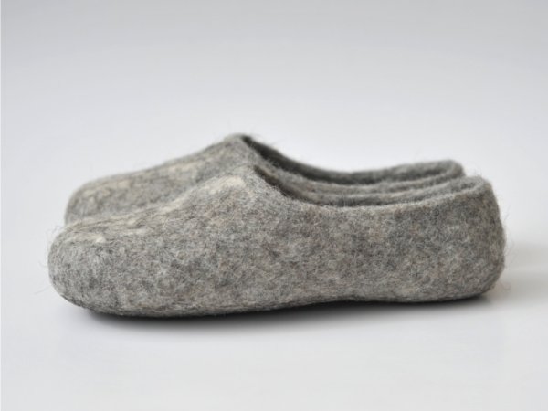 Felted wool slippers 2