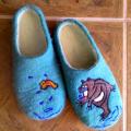 Bear Catching Fish - Shoes & slippers - felting