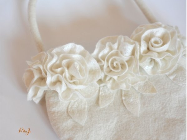 Felted Bag White Romance 2