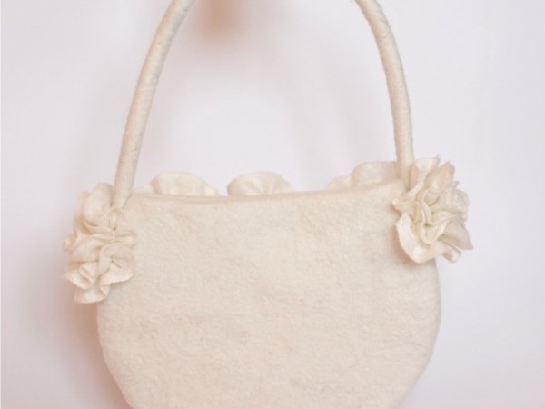Felted Bag White Romance 3