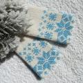 Kits sniegelio - Wristlets - knitwork
