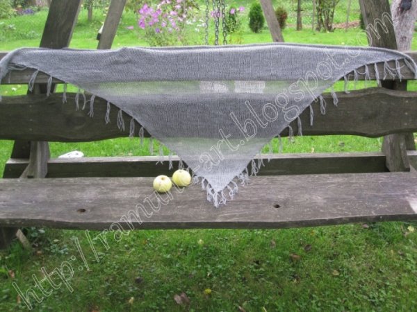 Grey cashmere scarf 3