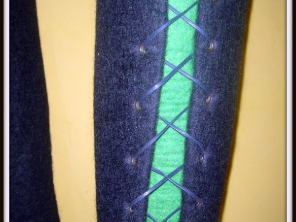Green Laced 3