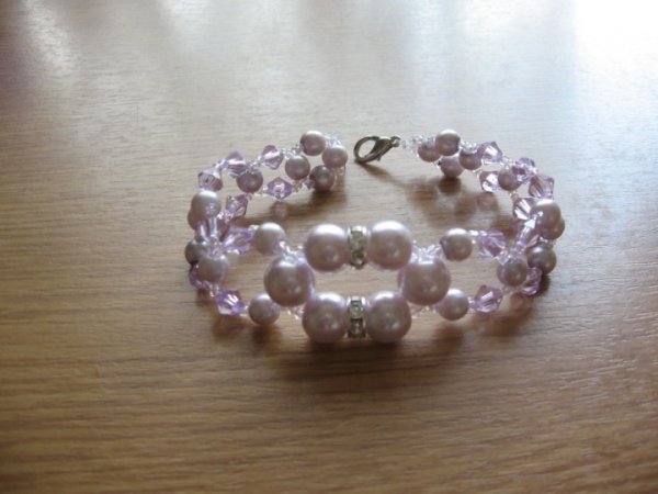 Bracelets, beads, artificial. Pearls - Bracelets