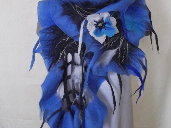 blue long scarf 2