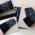 Kits with floral motif - Wristlets - knitwork