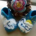 On fluffy clouds ... - Shoes & slippers - felting