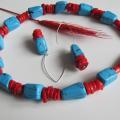 Coral, howlite. - Necklace - beadwork