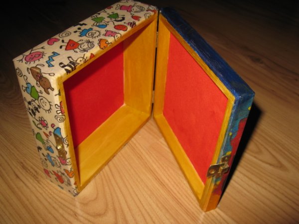 dėžutė KATINUKAI 2
