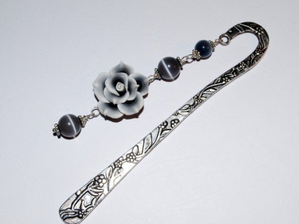 Tab Books " gray flower " 3