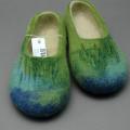 Green convivial slippers - Shoes & slippers - felting