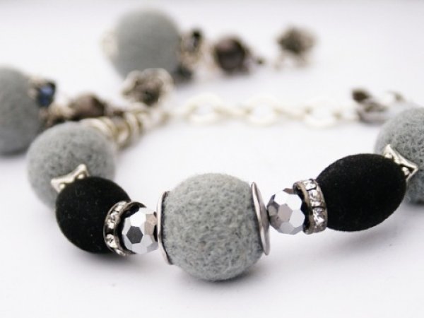 Earrings and bracelet " Grey & amp; Black " 3
