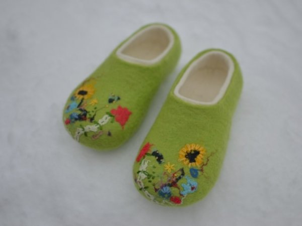 Spring lawn 3