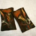 Riesines " Brown with flowers " - Wristlets - felting