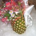 Pineapple -puokste - Floristics - making