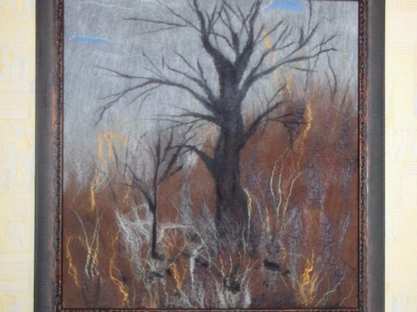 lonely tree - Pictures