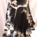 Coated with black-and-white party - Wraps & cloaks - felting