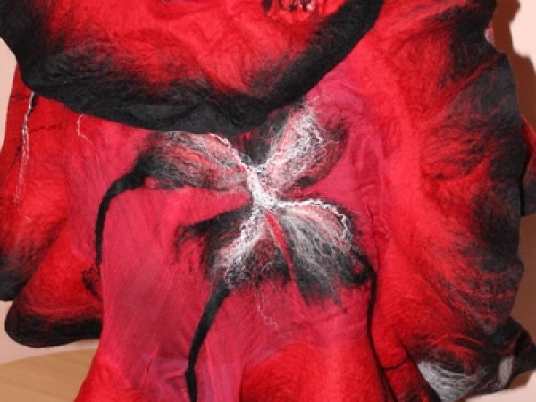 Red - Wraps & cloaks
