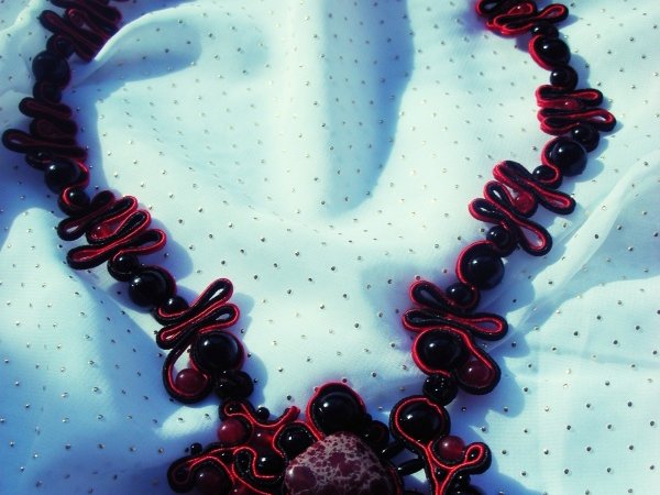Bordo verinys - Necklace