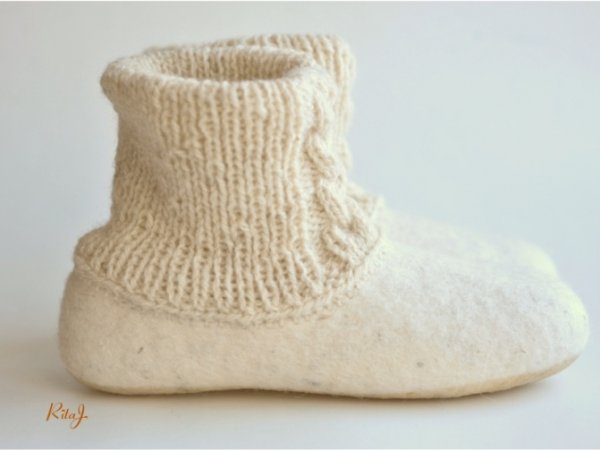 Natural wool slippers with needlework 2