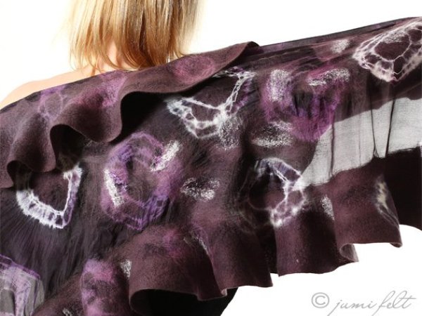 Violet - Wraps & cloaks