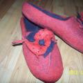Red + Black - Shoes & slippers - felting