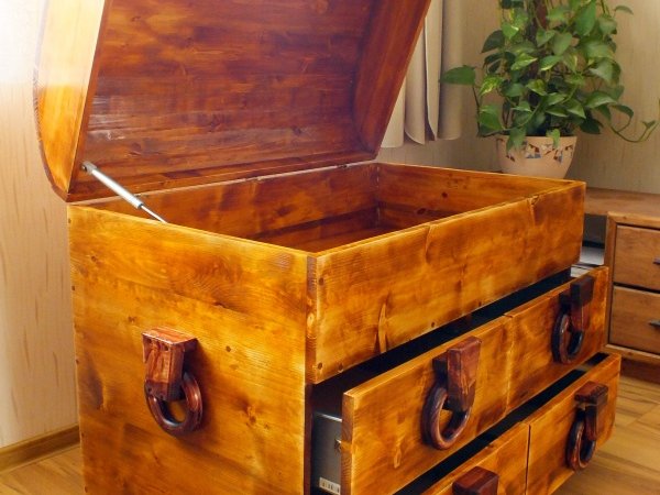 The ark-chest of drawers 3